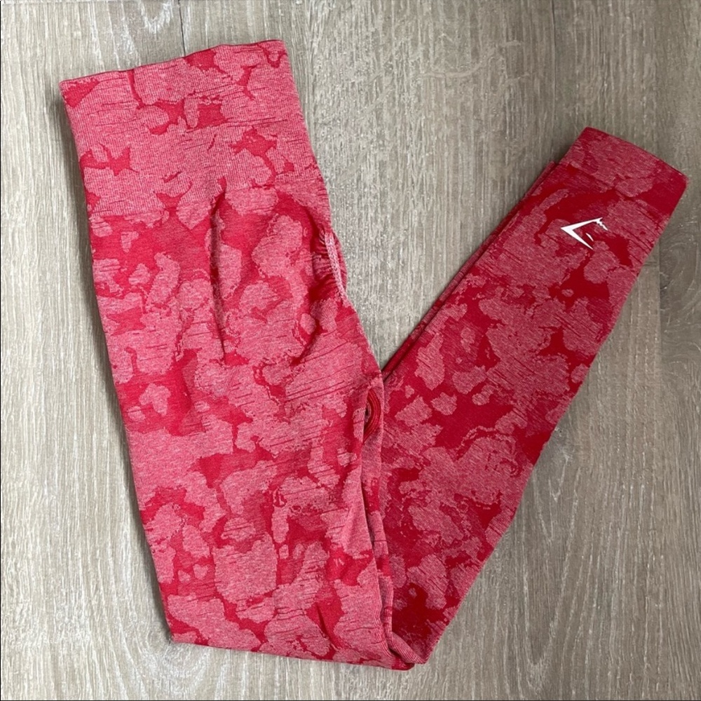 Red camo gymshark leggings 🥰🥰